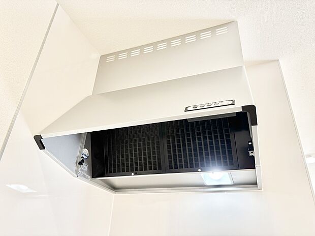 【その他設備(レンジフード)】基本的なお手入れはフィルターのみ！お手入れのしやすさも魅力です。