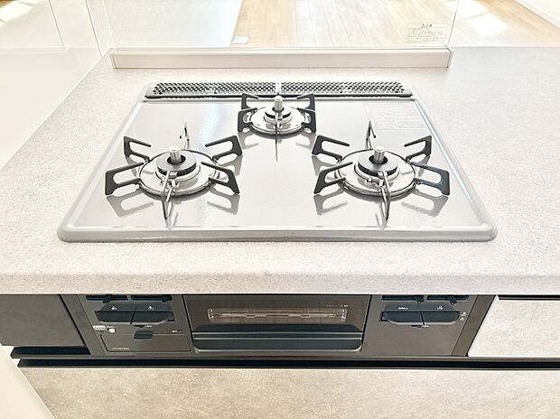 【その他設備(ガスコンロ)】三口ガスコンロでお料理が一気にはかどりそう