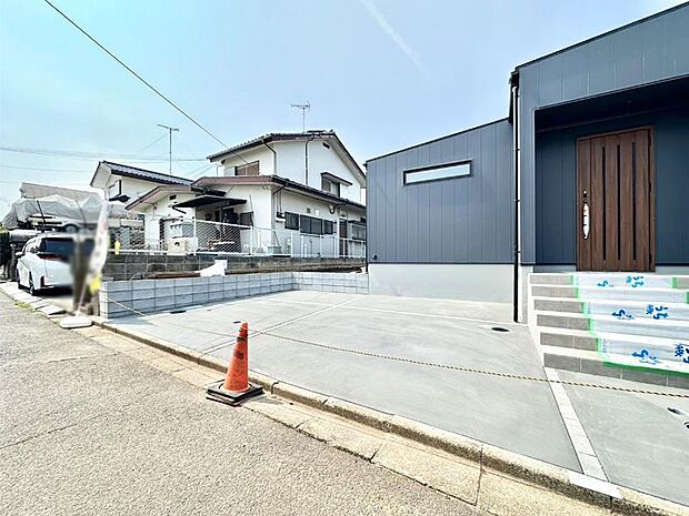 【駐車場】生活に欠かせない駐車スペース。