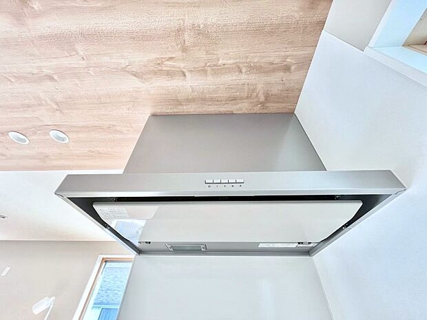 【その他設備(レンジフード)】基本的なお手入れはフィルターのみ！お手入れのしやすさも魅力です。