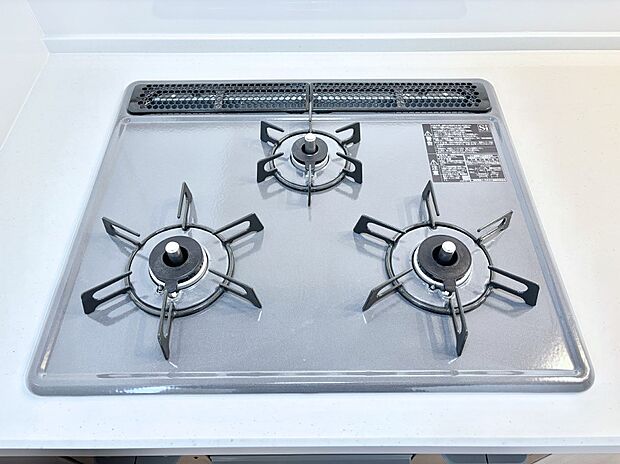 【その他設備(Ｓｉセンサーコンロ)】ガスコンロはＳｉセンサー搭載。火力調節や焦げ付き・消し忘れも防いでくれます。