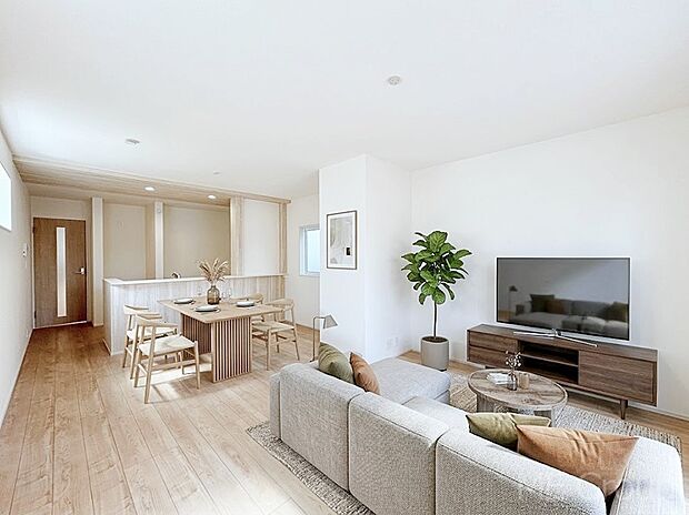 【リビング】開放感を感じながら家族団らんが楽しめる２階リビング！※家具はCGです