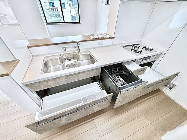 【その他設備(スライド収納)】使いやすさを優先したスライド式収納タイプ！