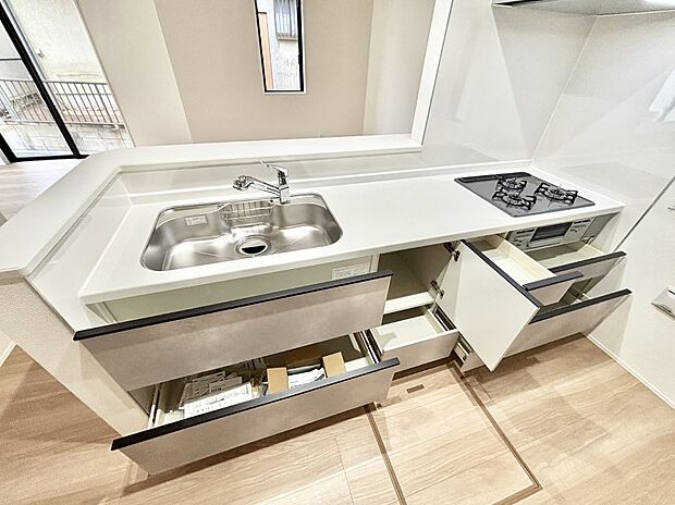 【その他設備(スライド収納)】使いやすさを優先したスライド式収納タイプ！