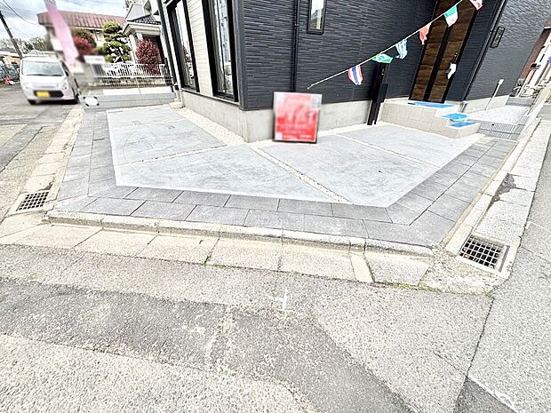 【駐車場】生活に欠かせない駐車スペース。