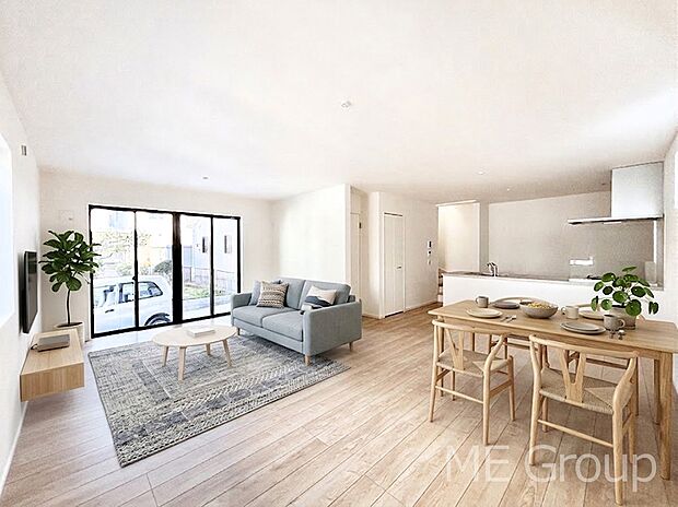 【リビング】家族の和やかな会話が聞こえてきそう。開放感のあるリビングです。※家具はCGです  