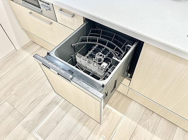 【その他設備(食洗機)】面倒なお片づけは食洗機にお任せ!家事の負担が減って、時間にも気持ちにもゆとりができます。