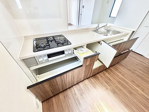 【その他設備(スライド収納)】使いやすさを優先したスライド式収納タイプ！