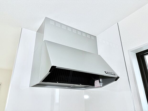 【その他設備(レンジフード)】基本的なお手入れはフィルターのみ！お手入れのしやすさも魅力です。