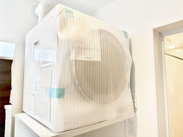 【その他設備(乾燥機)】雨の日が続いても安心の乾燥機付き