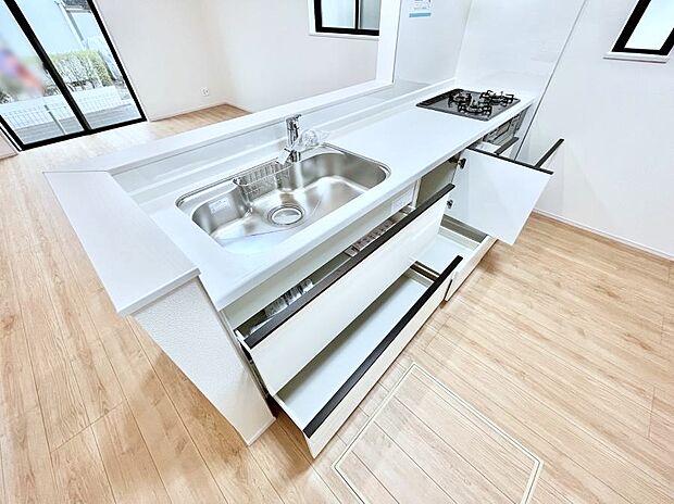 【その他設備(スライド収納)】使いやすさを優先したスライド式収納タイプ!