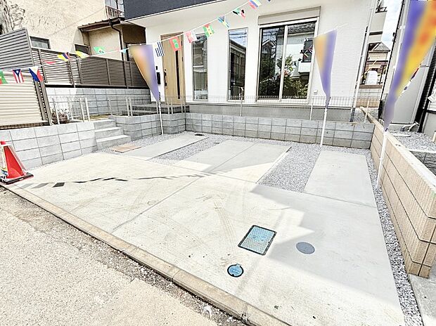 【駐車場】生活に欠かせない駐車スペース。　