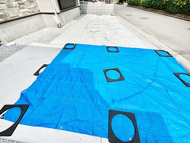 【駐車場】目の前が駐車場だと雨の日も大量にお買い物をした時も便利ですね