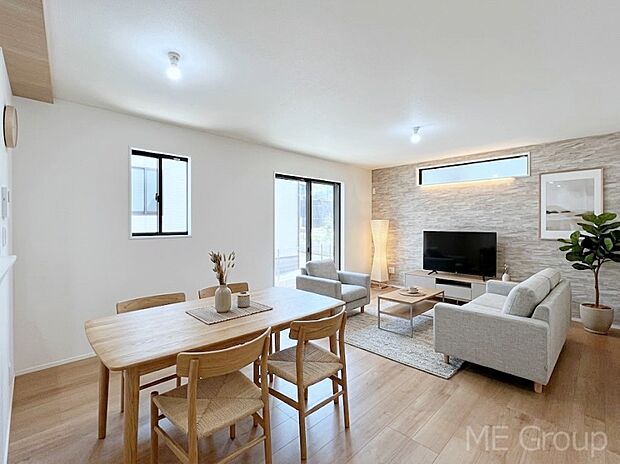 【リビング】落ち着いた雰囲気のLDKは家族みんなの快適空間 ※家具はCGです