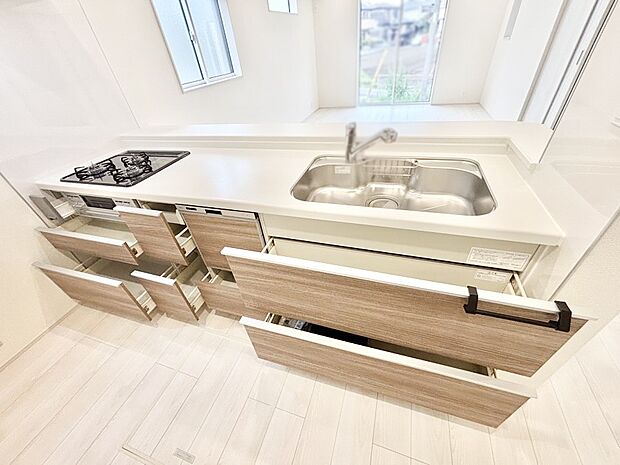 【その他設備(スライド収納)】使いやすさを優先したスライド式収納タイプ!