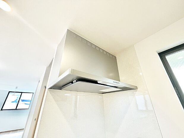 【その他設備(レンジフード)】基本的なお手入れはフィルターのみ！お手入れのしやすさも魅力です。