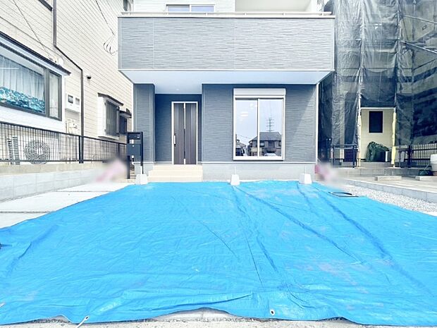 【駐車場】目の前が駐車場だと雨の日も大量にお買い物をした時も便利ですね