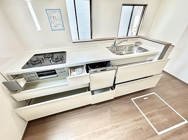 【その他設備(スライド収納)】使いやすさを優先したスライド式収納タイプ！