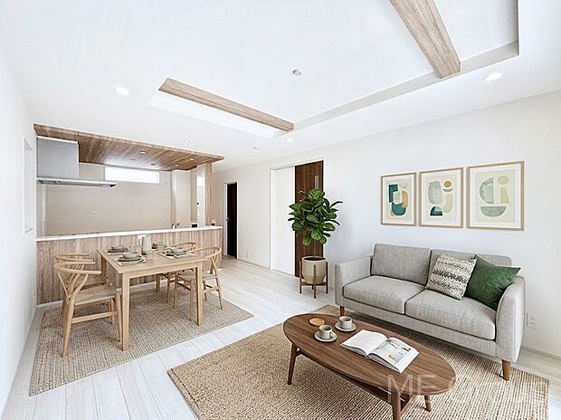 【リビング】ご家族の賑やかな話し声で包まれる明るいリビング ※家具はCGです