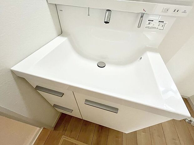 【その他設備(ハンドシャワー水栓)】ハンドシャワー付き!使いやすい洗面台。