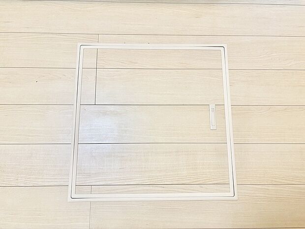 【その他設備(床下収納)】床下収納付き！日用品・非常用品の収納にも大活躍。