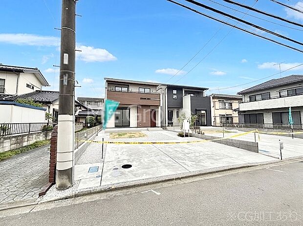 【前面道路含む現地写真】前面道路はきちんと整備されています