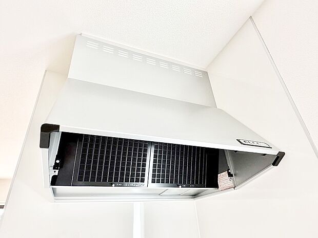 【その他設備(レンジフード)】基本的なお手入れはフィルターのみ!お手入れのしやすさも魅力です。