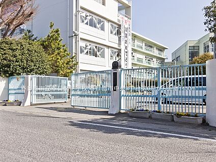 春日部市立春日部中学校 1450m
