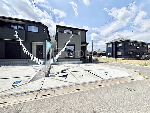 【前面道路含む現地写真】前面道路はきちんと整備されています  