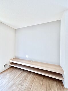 その他設備(テレビボード)