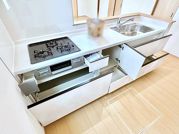 【その他設備(スライド収納)】使いやすさを優先したスライド式収納タイプ！