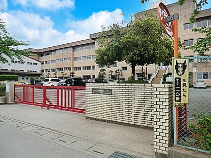 川越市立砂中学校 680m