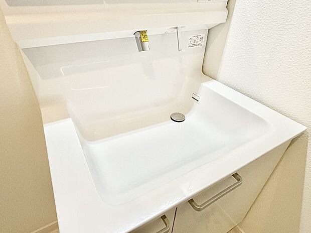 【その他設備(ハンドシャワー水栓)】ハンドシャワー付き！使いやすい洗面台。