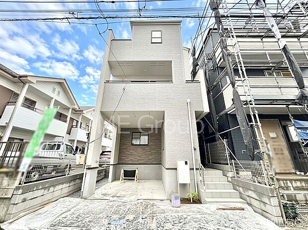 【現地外観写真】たっぷりの陽光と心地よい風が舞い込む住まい