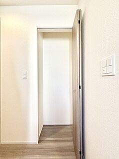 その他設備(玄関ホール収納)