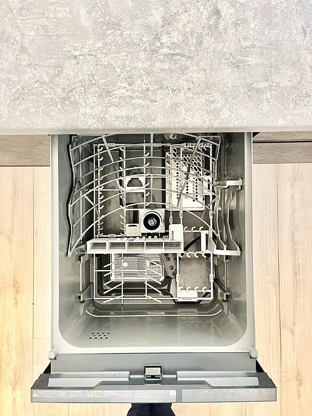 【その他設備(食洗機)】面倒なお片づけは食洗機にお任せ！家事の負担が減って、時間にも気持ちにもゆとりができます。