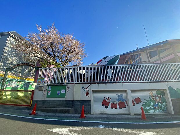 健爽学園ゆりかご幼稚園（約250m・徒歩4分）