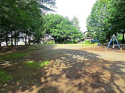 新石川中村公園 550m(7分)