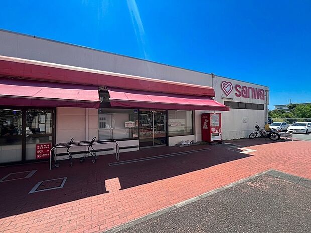 sanwa 鴨志田店(約1,500m)