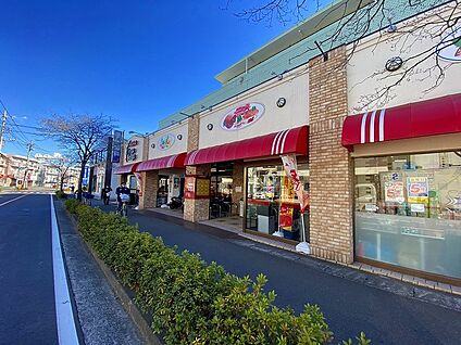 ベンガベンガ長沢店 約580m(7分～8分)