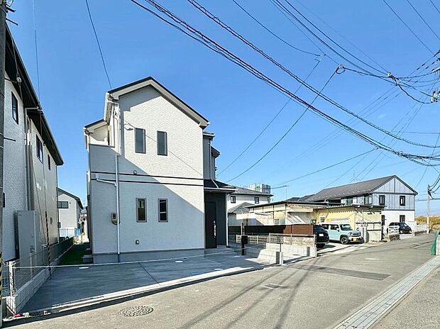 【現地外観写真】「福田町」駅まで徒歩13分
毎日の通勤にも便利な好立地!
コンビニや郵便局も徒歩10分圏内、暮らしに便利な周辺環境が揃っています!
現地(2025年11月)撮影