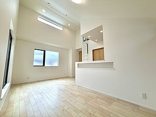 ＜大和田5丁目＞東南向き公道面で陽当り良好3LDK車庫付【三信不動産販売】 その他