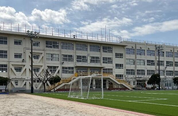 市川市立塩焼小学校(約610m)