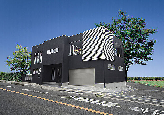 【外観：当社施工例】スタイリッシュでモダンな外観