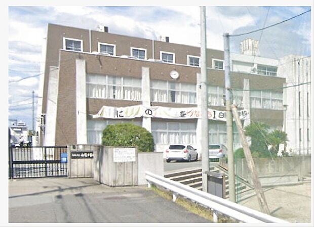 白鳳中学校(約1,000m)