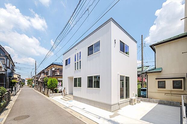 随時ご見学予約承ります。ランドリールームのあるお家。