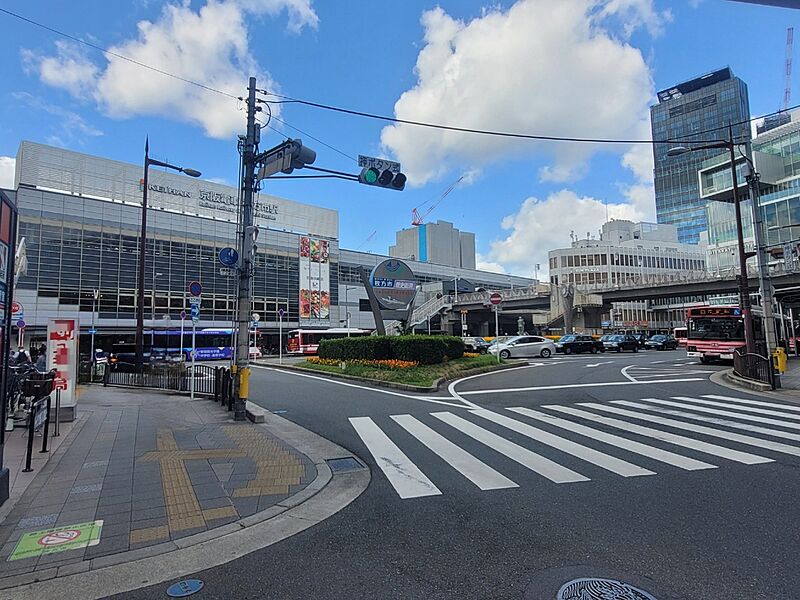 京阪本線「枚方市駅」：徒歩15分（1200ｍ）