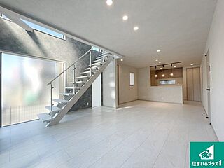 枚方市大峰元町　新築一戸建て その他