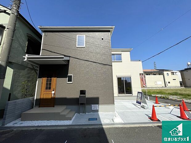 安心の10年保証!外観を美しく保ち、雨水で汚れを落とします!気になることがありましたら、お気軽にお問い合わせください!