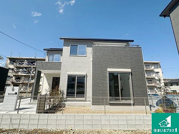 安心の10年保証！外観を美しく保ち、雨水で汚れを落とします！気になることがありましたら、お気軽にお問い合わせください！
